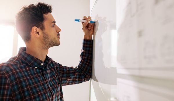3 Key Phases to Mastering the Insurance Renewal Process for Corporate Risk Managers 